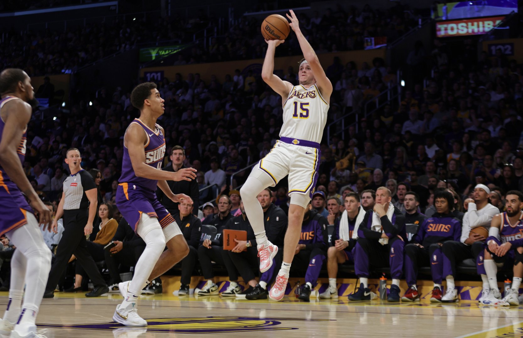 关于意甲冲刺阶段走向成谜，洛杉矶湖人战术微调，态度坚定，阵容厚度经受考验的信息