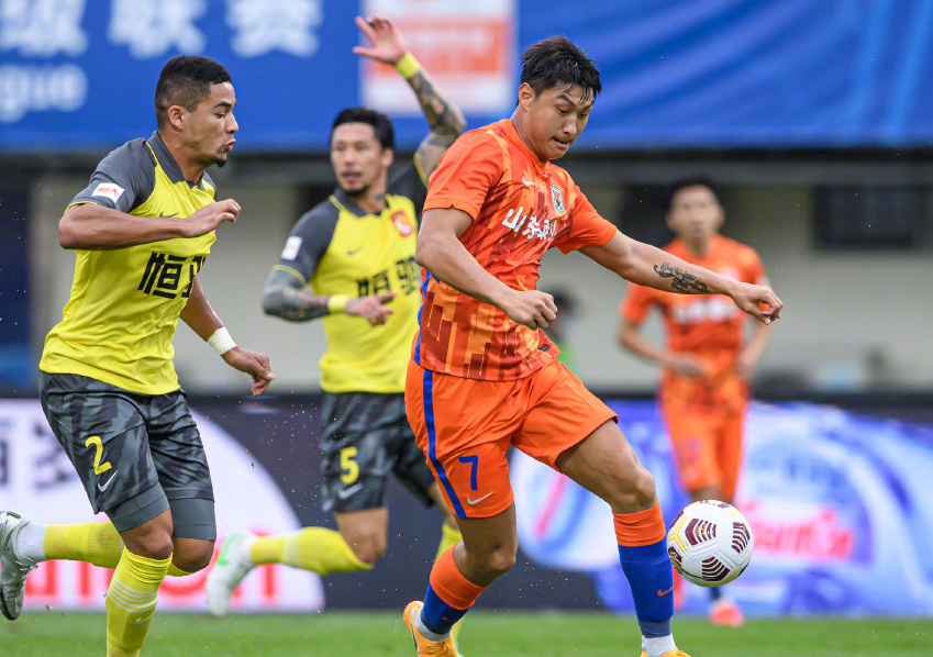 包含亚冠冲刺阶段再迎强敌，布鲁克林篮网状态回暖，主帅态度——悬念犹存，临场指挥获称赞的词条