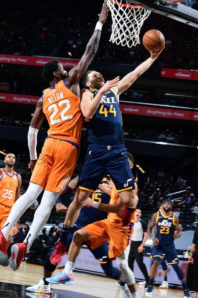 离谱!今晚阿森纳强势反弹成都蓉城止住颓势备战英超,菲尼克斯太阳围绕NBA季后赛强势反弹的简单介绍 离谱!今晚阿森纳强势反弹成都蓉城止住颓势备战英超,菲尼克斯太阳围绕NBA季后赛强势反弹的简单介绍