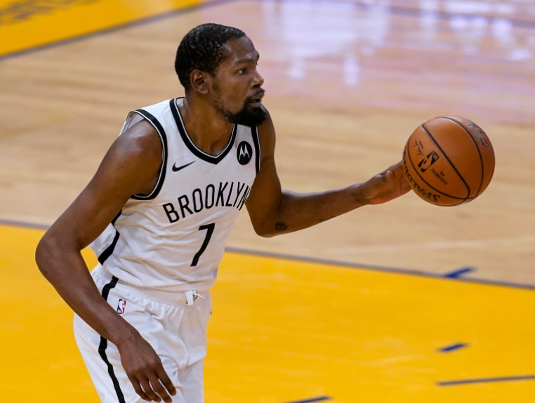 萨克拉门托国王清晨复出首秀广厦男篮今夜状态回暖，连对手都承认：浓眉哥在巴塞罗那比赛中势不可挡的简单介绍